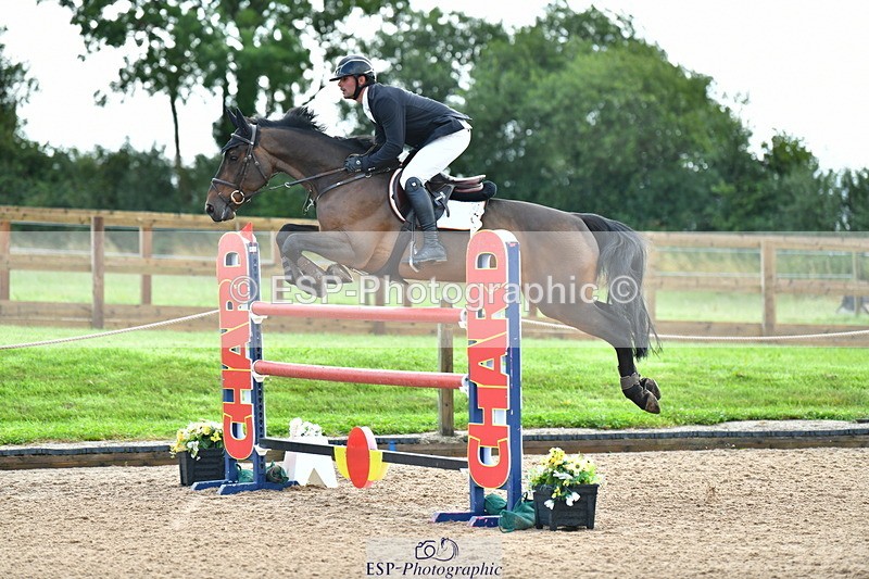 230723A-095513-10701 - Cls 4, 2 Star Small 1.30m