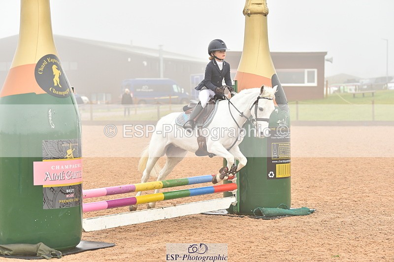 231118A-100624-00963 - Cls 18+19 Club and Schools 70cm