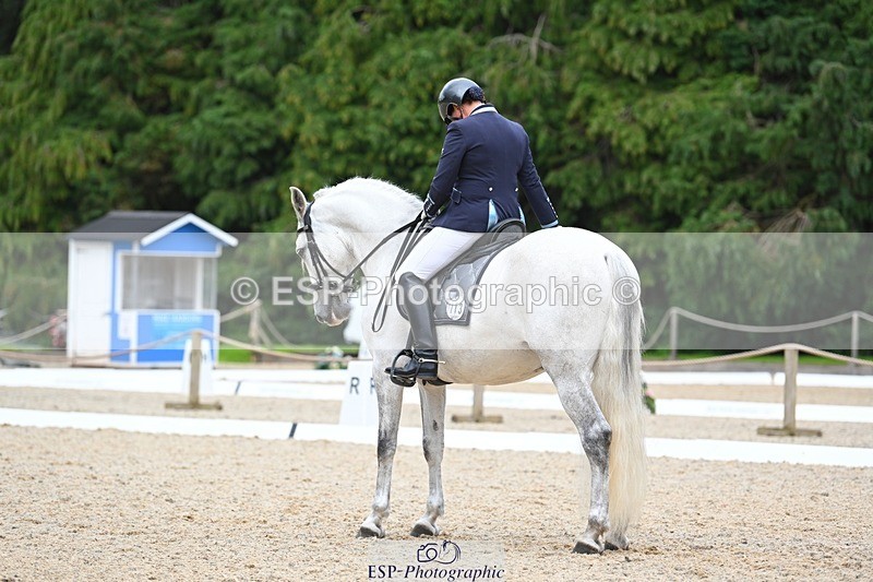 230813-173034-08670 - Cls 14 Medium Silver 16.45 to End