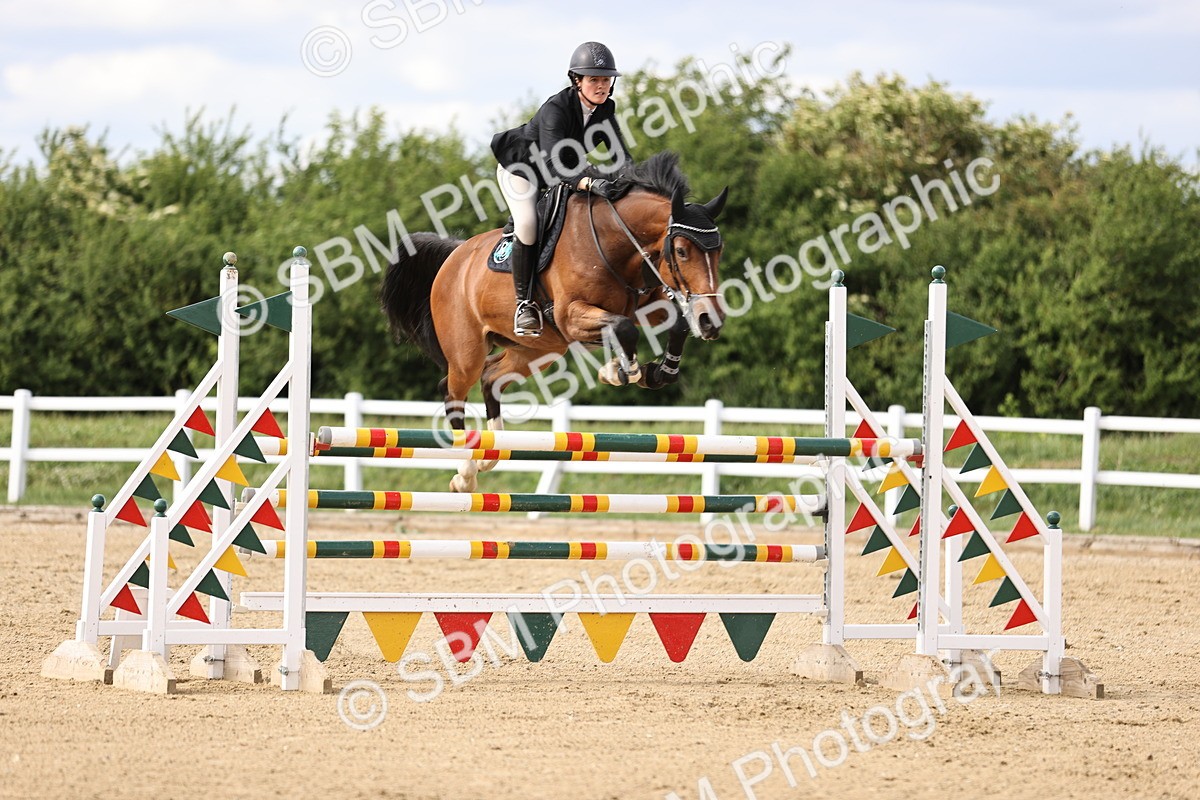 SBM_003792 - Class 13 - Senior Foxhunter - 1.20m