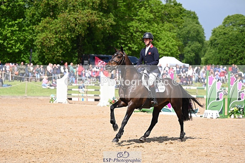 240526-104647-20154 - 325-MIDNIGHT_ENDEAVOUR-Tom_Jackson