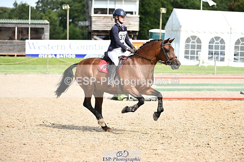 240824X-115518-25442 - 70cm Round 2 10.30 to 12.10