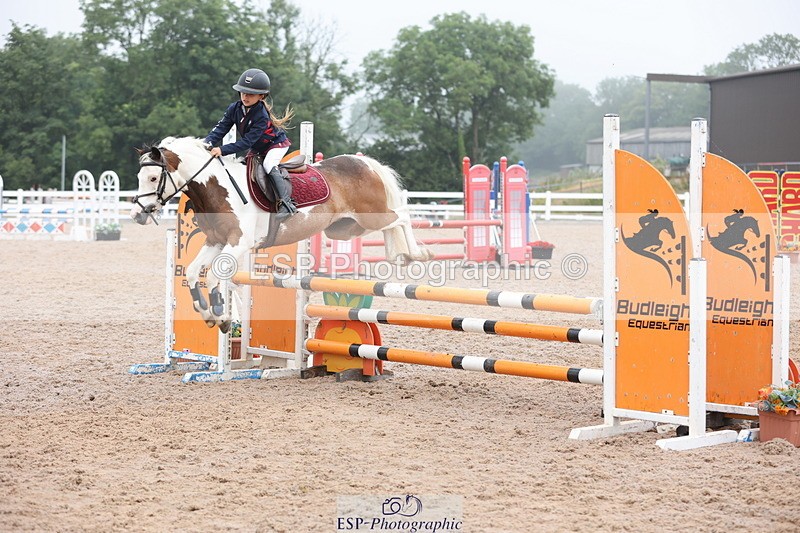 240630A-100645-11725 - Cls 30 British Novice and 80cm Open