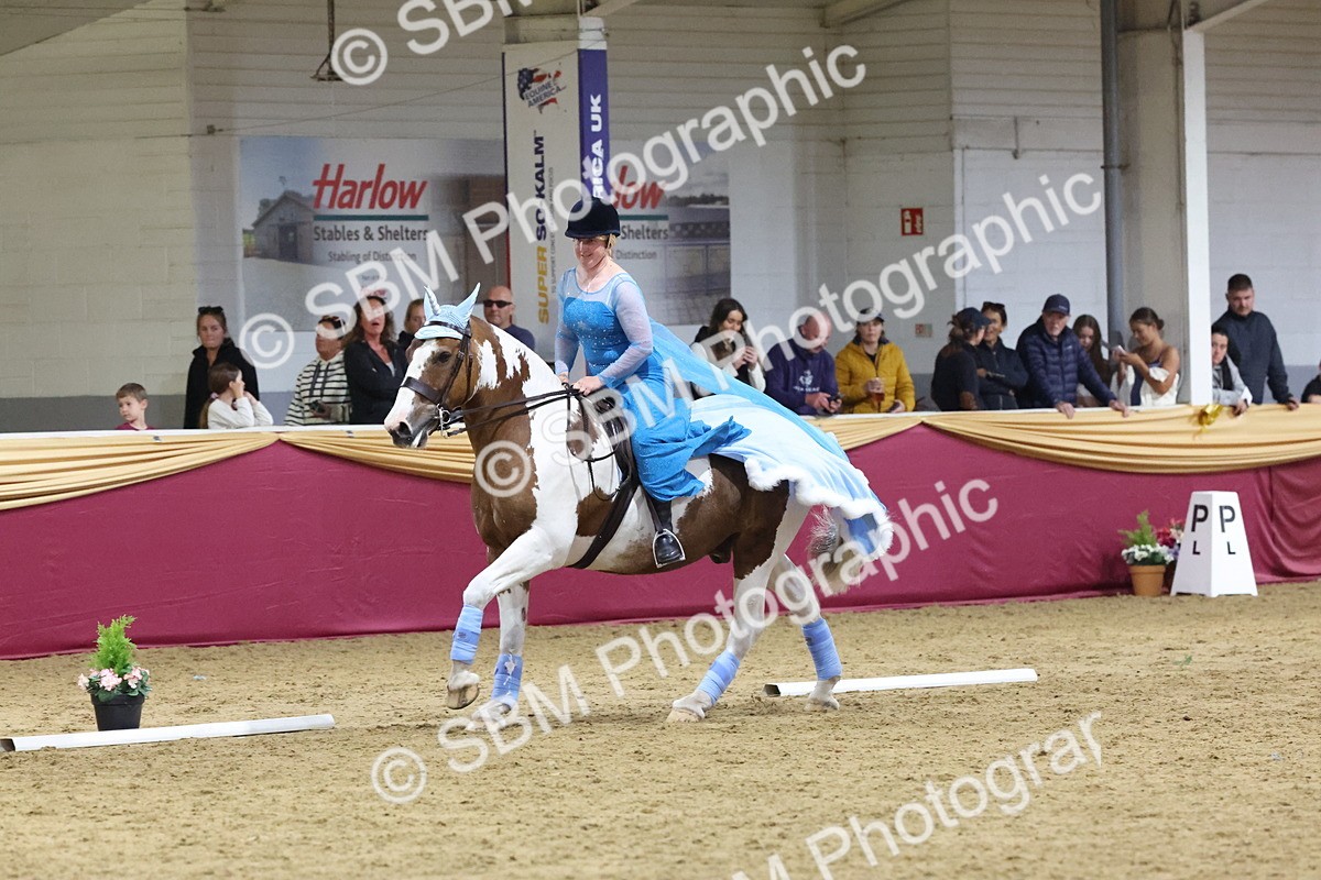 SBM_10148 - Class 52 Strictly Fancy Dress-Age