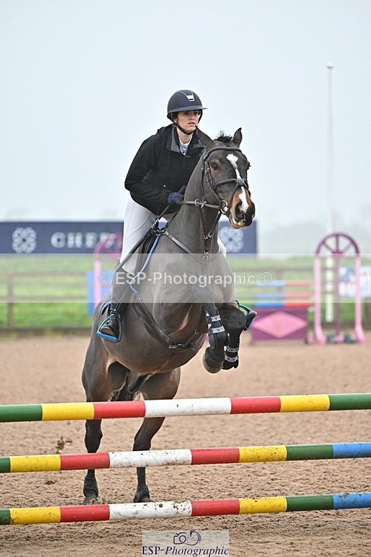 241103A-104526-06735 - SUN Cls 18 British Novice and 90cm Open