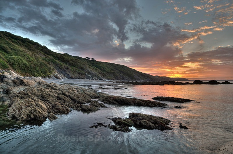 Sunrise Millendreath looking towards Bodigga Cliffs on left  2 - Looe
