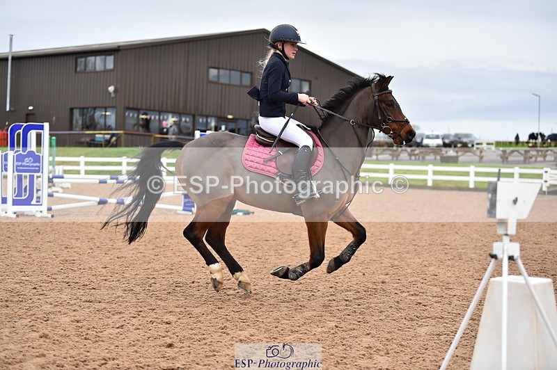 231203A-100510-00281 - Cls 2 British Novice & 80cm Open