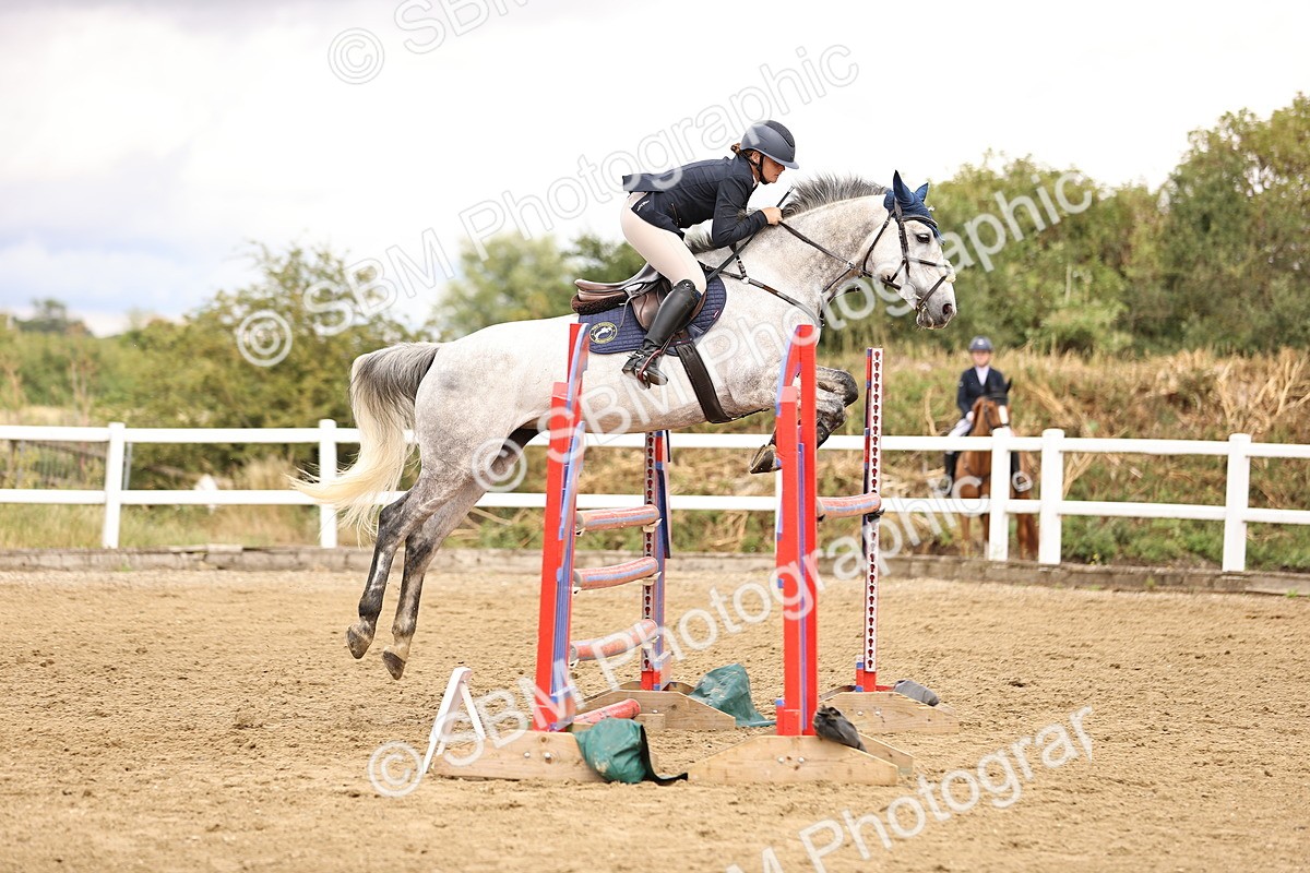 SBM_026928 - Class 13 - Senior Newcomers - 1.10m