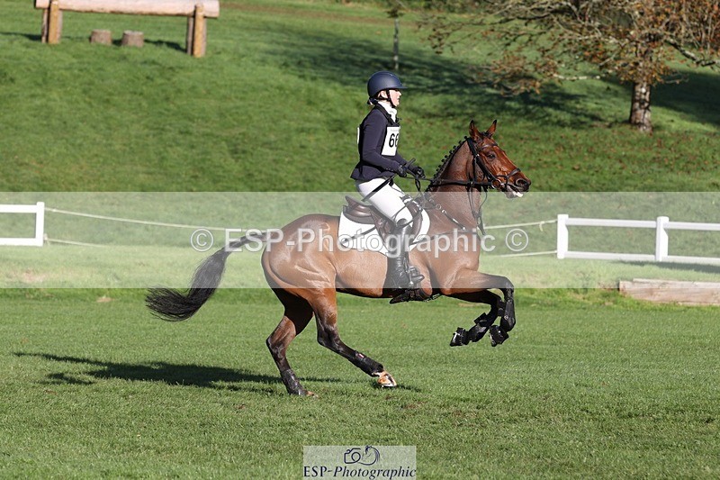 231022-095855-24243 - 668-BOWHAYLANDS.SKYFALL-Miya.Johns-TrotUp+SJ