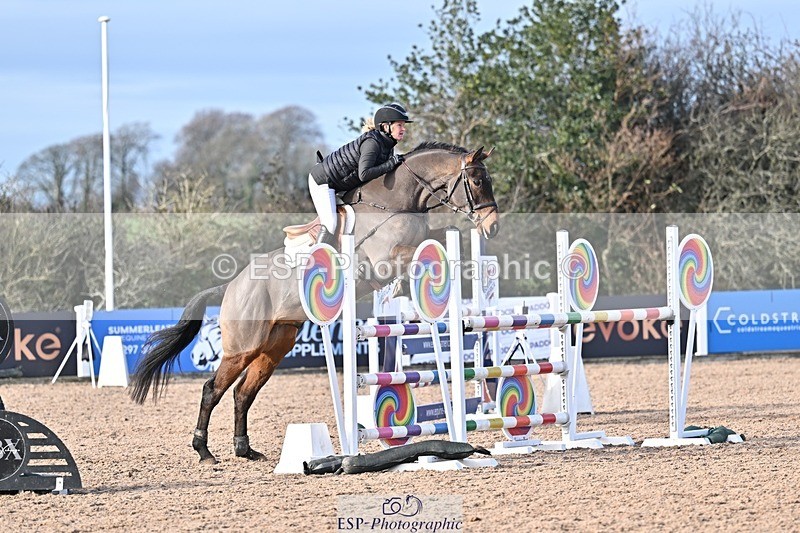 251126-123306-00473 - Cls 4 Newcomers and 1.10m