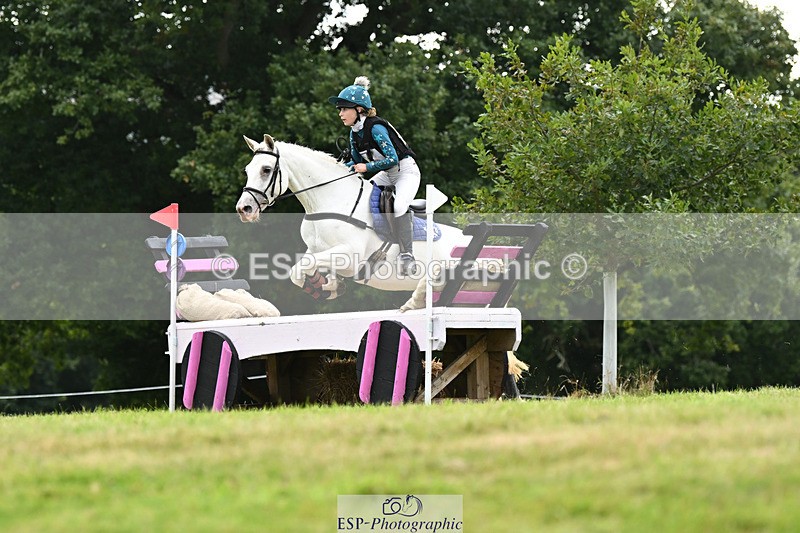 240825X-165659-37391 - 80cm XC 16.30 to 17.30