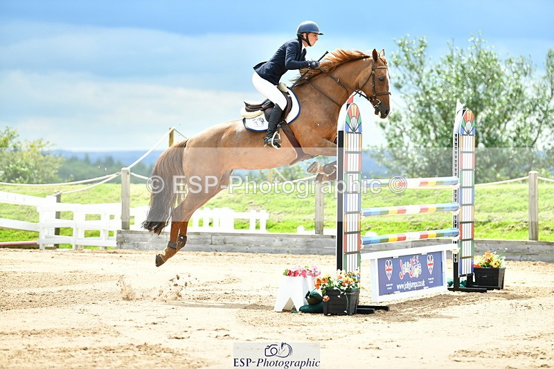 230720A-145204-03579 - Cls 9, 2 Star Big 1.40m Start to break