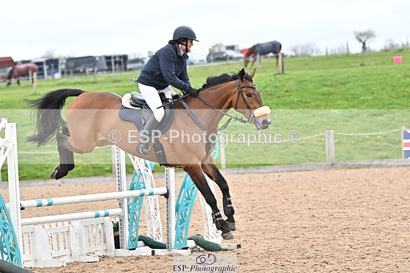 250414-111533-00406 - 90cm Round 1