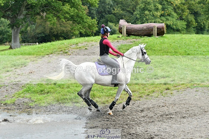 230817-132249-00966 - Theo's 1st Group - XC