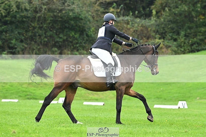 241024-140915-04415 - 413-Sophie.Westmore-CALCOURT.LEONARDO