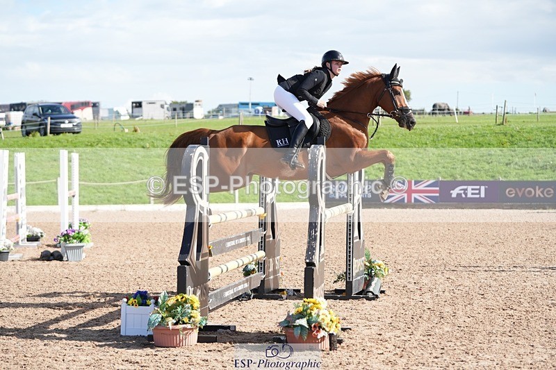 250913-102659-06161 - Cls 14 Snr Newcomers