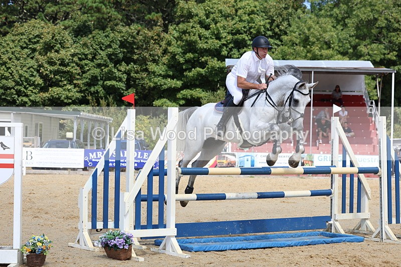 3E7A1770 - Class 8: Senior Newcomers/1.10m open