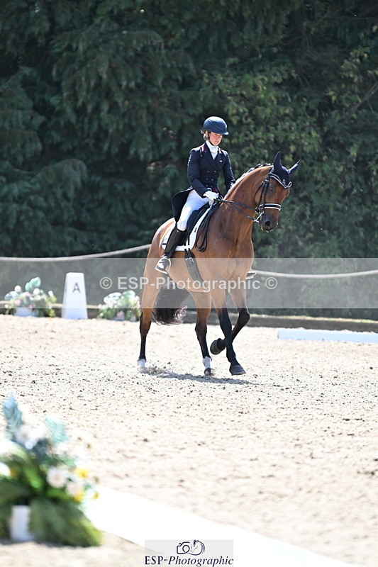 250810A-134820-07087 - 111-Elizabeth.AllenHeraldik