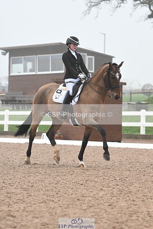 240217A-145745-03764 - 117-Jessie.Kirby-As.Well.de.la.Roche.CMF