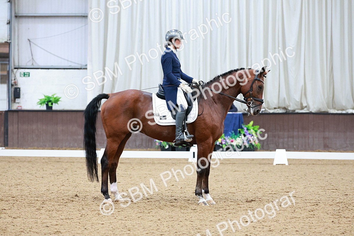 SBM_016405 - Class 5 - FEI INT II - 17.24-18.20