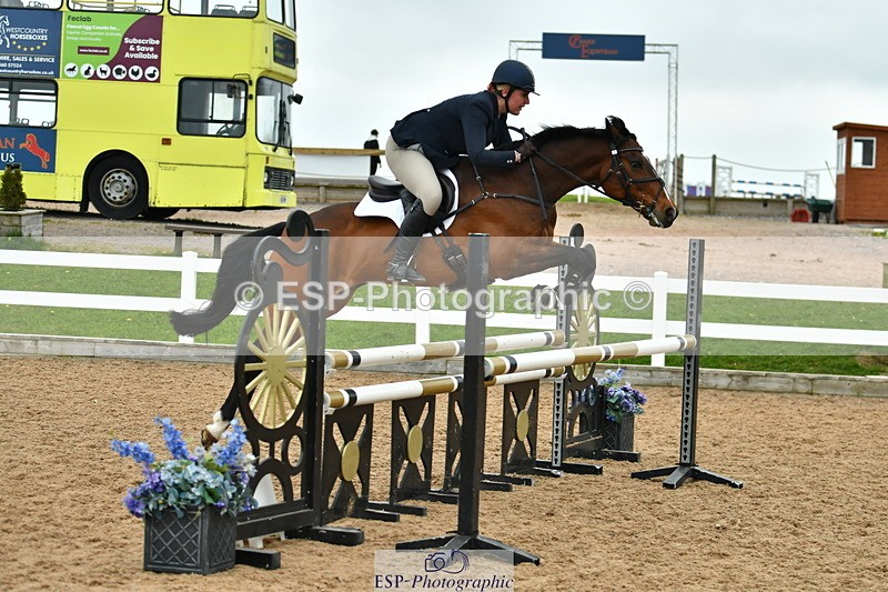 230504A-140940-01965 - Cls 5 1.05m Amateur Quali