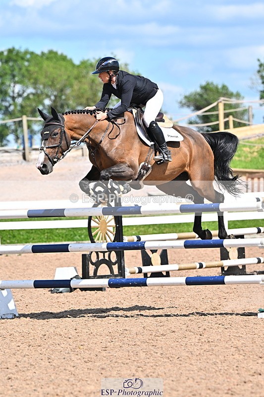 240619A-161357-01166 - Cls 5 Snr Foxhunter and 1.20m Open