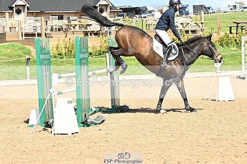 250416-133246-01126 - Cls 4 Newcomers and 1.10m