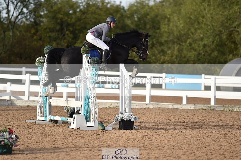 231015A-160900-09242 - Cls 27 1.10m Amateur Q 2nd R