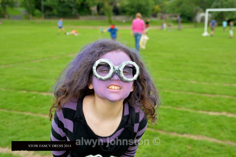 STOW FANCY DRESS 03 - Events