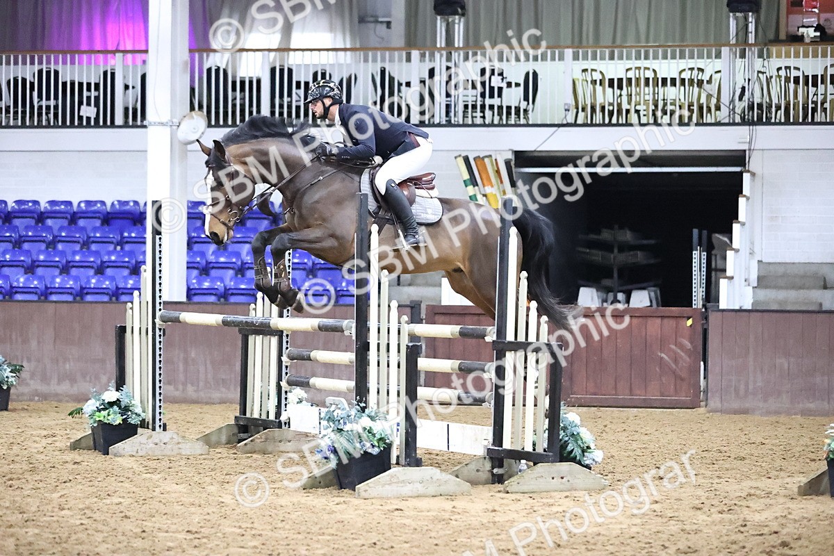 SBM_2724 - Class 9 - Senior Newcomers/ 1.10m Open