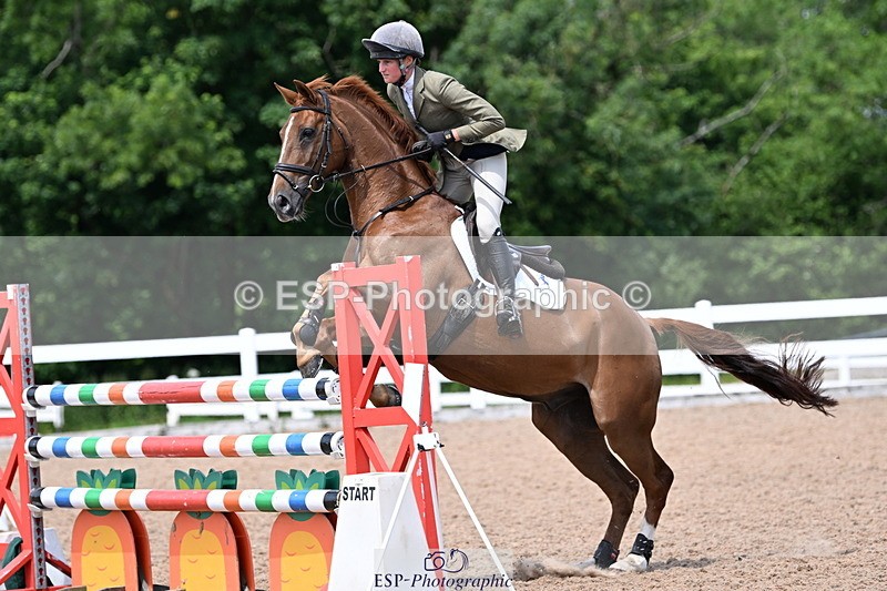 240619A-140839-00425 - Cls 4 Snr Newcomers and 1.10m Open