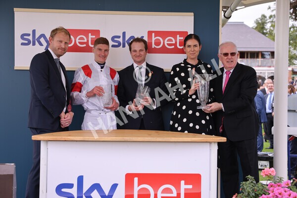 yr17082022r3-67 - Race 3 3.00pm Sky Bet Great Voltigeur Stakes