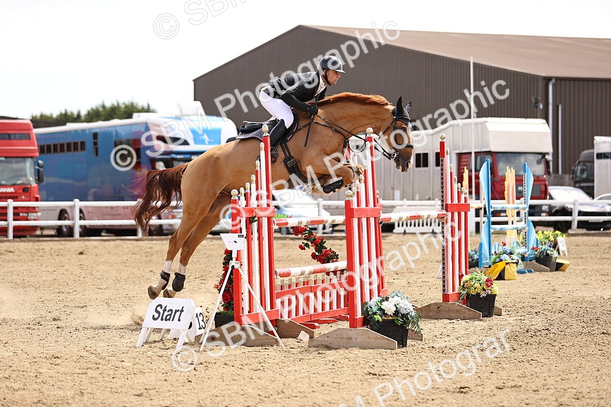 SBM_010542 - Class 9 - Senior Foxhunter - 1.20m Open