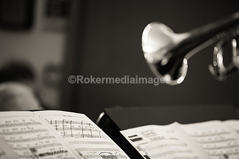  - TOM & SIMON GARDNER PLAY BROTHERS CANDOLI