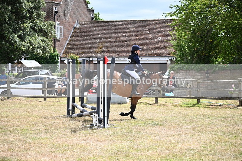 WJ6_5262 - Class 12 Minimus Jumping 45cm
