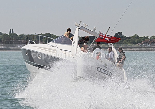 100522 ENZO IMG_1266 - Motorboats - Open
