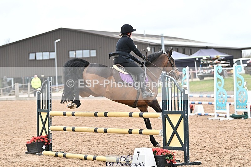 250414-112159-00477 - 90cm Round 1