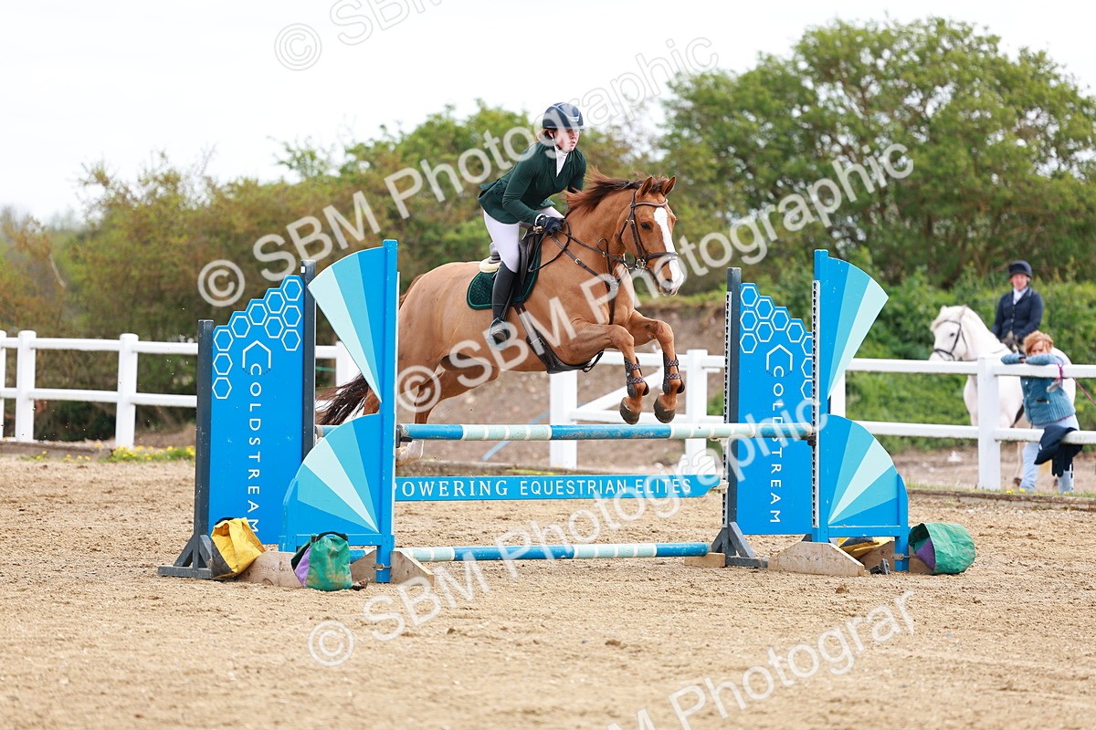SBM_001910 - class 8 - Senior British Novice - 90cm