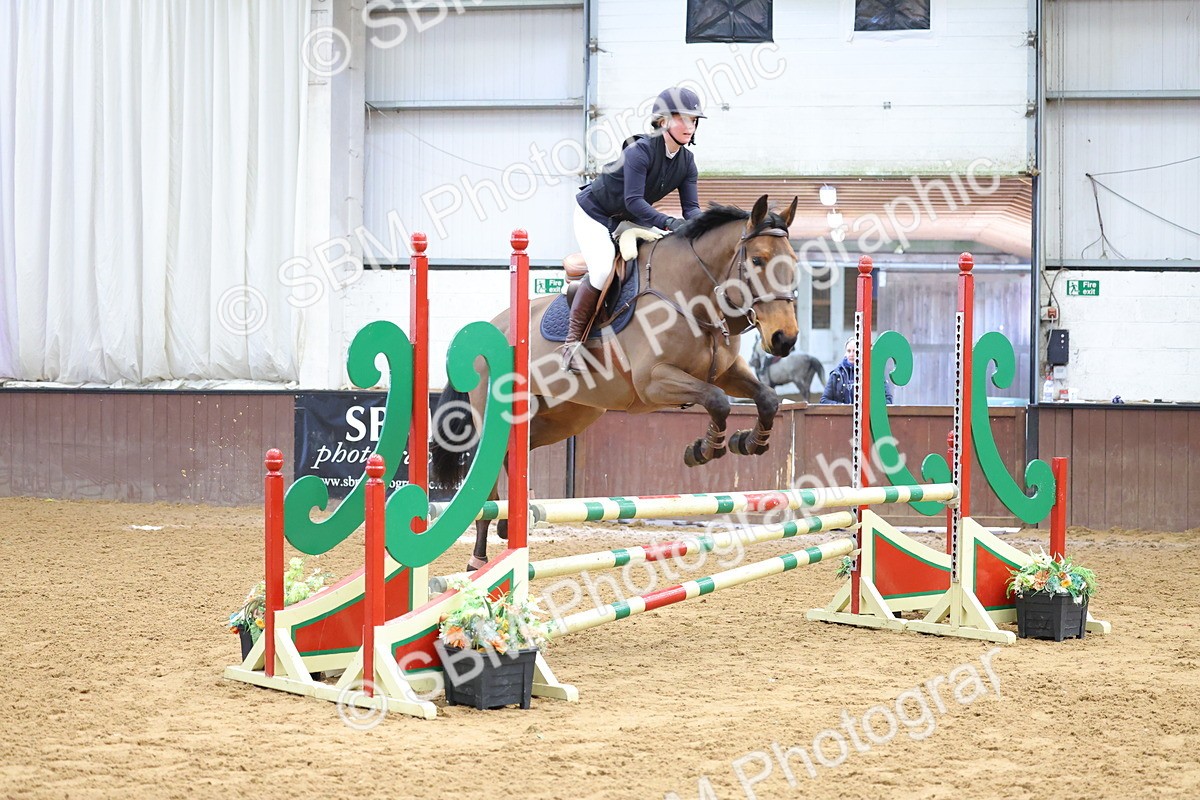 SBM_009702 - Class 20 - Senior British Novice/ 90cm Open - First Round (0.90m)