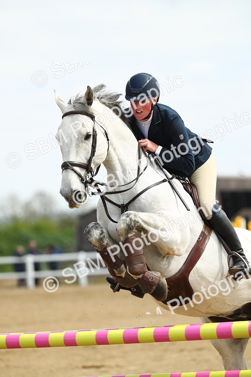 SBM_001189 - Class 4 - Senior Newcomers 1.10m