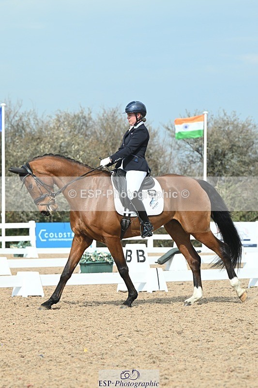 250403-103623-01493 - 036-Abbie.Newbury-Seagry.Viceroy