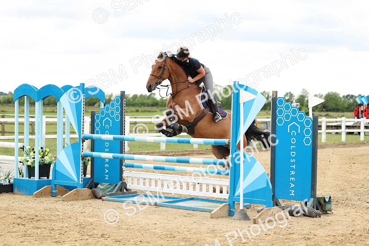 SBM_006228 - Class 19 - Senior Newcomers - 1.10m