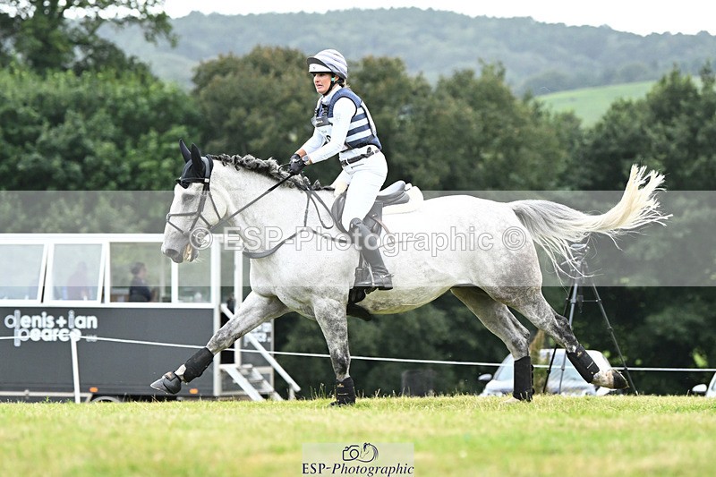 240825X-180507-38124 - 80cm XC 17.30 to End