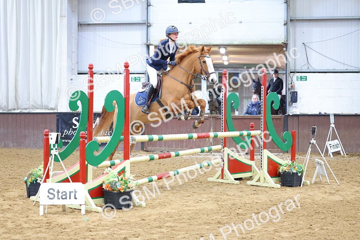 SBM_010147 - Class 21 - Nupafeed Supplements Senior Discovery/ 1m Open - First Round (1.00m)