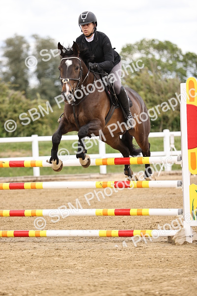 SBM_002982 - Class 11 - Senior Newcomers - 1.10m