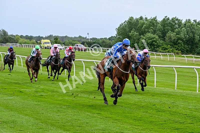 220626-Race 1-Minzelle-8384 - Race 1 14.30pm British EBF Maiden Fillies' Stakes