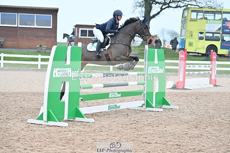 240113A-132918-02202 - Cls 12 Newcomers and 1.10m Open