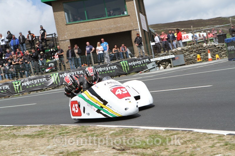 Darryl Rayner / Richard Lawrance Shelbourne Honda - Sure Sidecar Race 1
