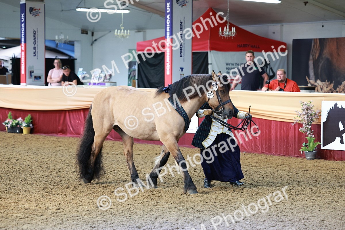 SBM_12048 - Class 103 - IH Costume