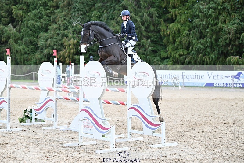 231022-132335-27034 - 358-ROYALE.MESSENGER-Anna.Singer-SJ